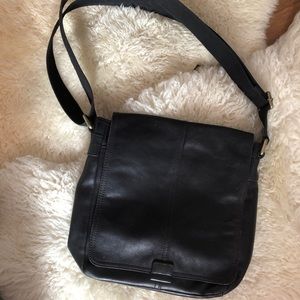 Beautiful leather black boho fossil satchel